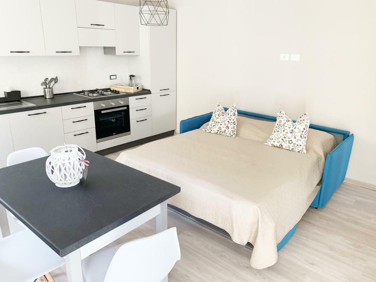 Mamma Casa Marina Center Apartments Rimini Exterior photo