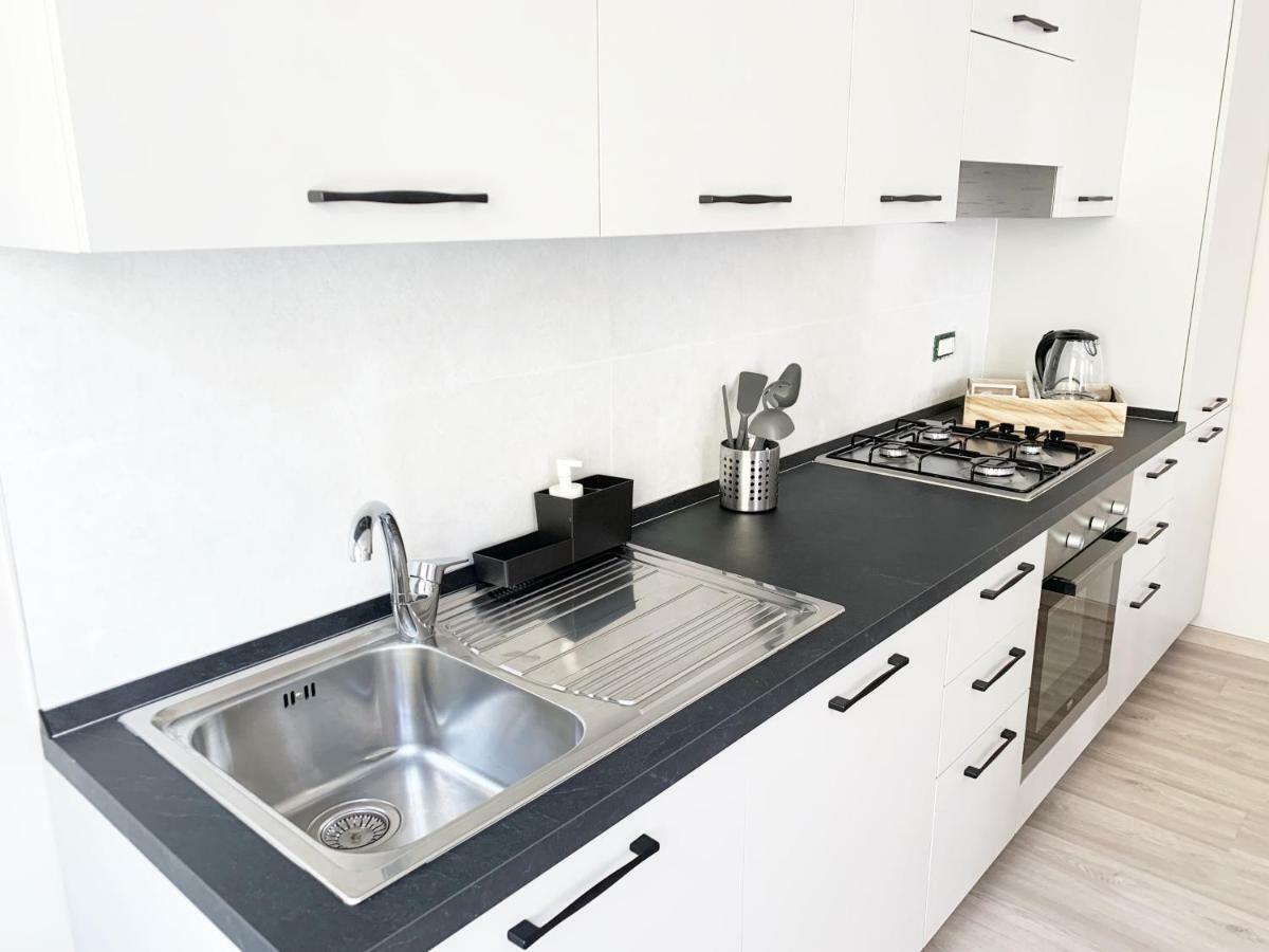 Mamma Casa Marina Center Apartments Rimini Exterior photo